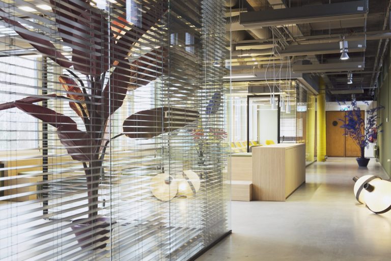 Breakout_2-1920x1281